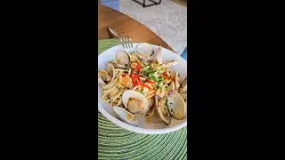 Spaghetti with Clam Sauce made with Fresh Tomatoes