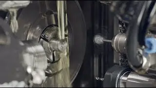 Made in Glashütte: 10 Turning the corrector wheel