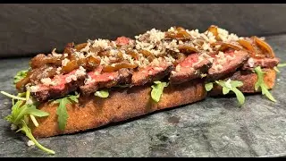 Högrev macka med riven pepparrot