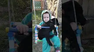 У Ромы новая подружка -Айда)