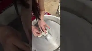 A little birdy's POV of a very normal cup (watch this on ur phone)