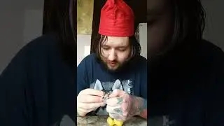 игрушка из киндера