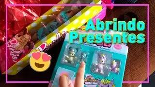 Abrindo presentes de Natal