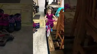 AMAZING 3 YEAR OLD GIRL RIDING A BICYCLE FIRST TIME 