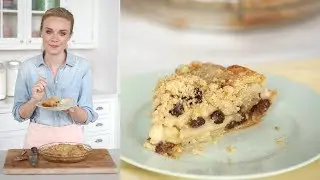 Apple Crumb Pie- Sweet Talk with Lindsay Strand