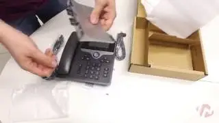 Unboxing Cisco CP-7821