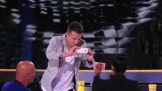 美國達人秀-iPhone也能變魔術?