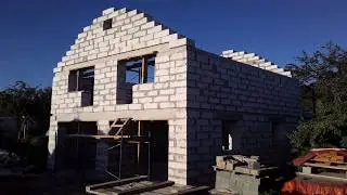 Гараж с мансардным этажом из газобетонных блоков. Часть 1-ая. Макс Каркас Строй г. Миасс