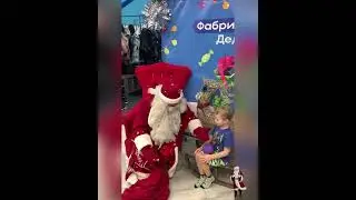 #youtubeshorts #funny #shorts Сын встретился с Дедом морозом в игровой,спасибо вам за подписки❤️и👍