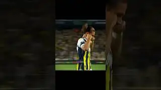 Shake biraz az olmuş sanki #shorts #fener #fb #fenerbahçe #fyp #batshuayi #crespo #serdaraziz