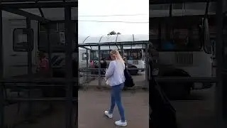 ПАЗ-3205 по маршруту "СНТ Бумажник-Пионерлагерь" прибывают на остановку "универсам" #паз #автобус