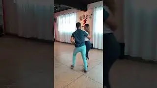 Todo Tímido Deveria Aprender a Dançar