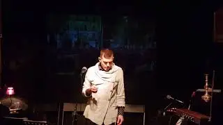 Σπύρος Παρασκευάκος- Room Sessions:  Ο Αρχηγός  (Live)