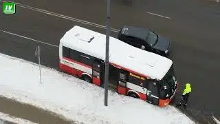 Автобус большой, ему видней. На Атбривошанас. 24 февраля.