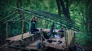 กระต๊อบใหม่จะมีหลังคาแล้ว ขึ้นจันทันสำหรับมุงหลังคา