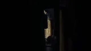 Груша качается сама минут 30. Сквозняка нет