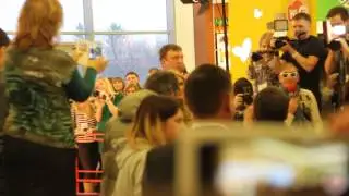 сама Paris тебя поздравила