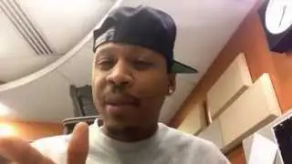 Beyonce Album, 'Fake' Interpreter Obama Selfie Nelson Mandela Memorial, Kanye Heckler