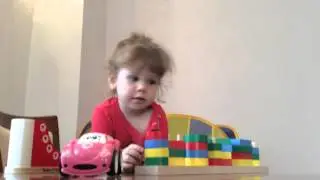 Сюрприз Настя распаковывает сюрприз Распаковка разные игрушки👑😍
