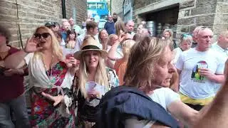 DeadWax Holmfirth Festival of Folk 11May 24 (3)