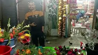 একুশে ফেব্রুয়ারি ফুল বিক্রি করার কিছু মুহূর্ত