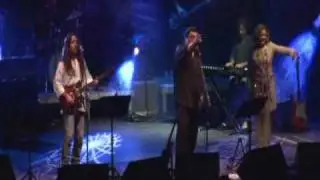 Λαυρέντης Μαχαιρίτσας & Τάνια Τσανακλίδου - Με το ίδιο μακό