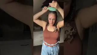 Styling the top of your curls with no parting 