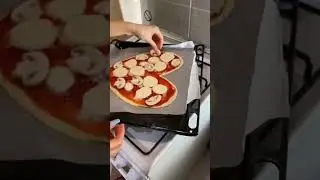 Vlog #1 Pizza and Sima Aunty #italyvlog #italytravel #lifeinitaly #travelwithmegh