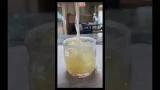 Peachy Margarita 🍑😋 #tiktok #shorts #bartender #cocktail #fyp #tequila