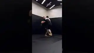 Хабиб и Усман Нурмагомедов ПОБОРОЛИСЬ на ТРЕНИРОВКЕ !