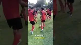Kegiatan Melatih sepakbola minggu pagi@raflibayu14 si ssb Mutiara 97