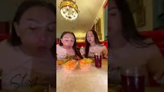 Мукбанг близняшки еда Twins Mukbang food