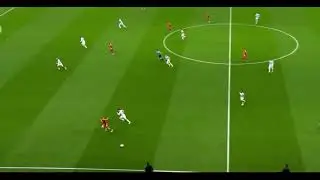 Barış Alper, koşu yaparken Eren'e dönüp 'iyi pastı 👍🏻' diyor.