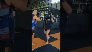 КОМБО СО СМЕНОЙ СТОЕК. МУАЙТАЙ