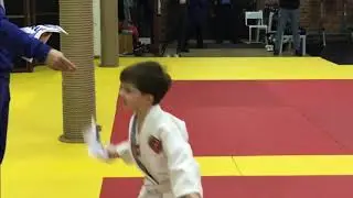 Вручение юным дзюдоистам именных нашивок! #дзюдо #школадзюдоалимагаданова