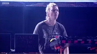 The Prodigy - Omen & Take Me To The Hospital (Live @ Reading Festival 2009)