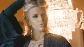 Jessica Simpson Holiday Collection Winter 2021