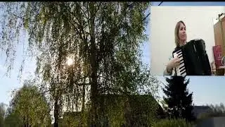 Деревня моя,   поет Михаил Егорьевский,   играет Любовь Гришанова.