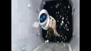 Wall-E Trailer Crossover - Titanic