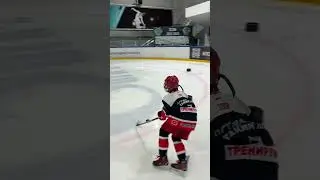 Хоккей, контроль шайбы с броском 