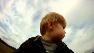 Maxim fait du vélo