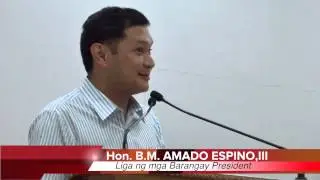 Governor Amado Pogi Espino III with women in province of pangasinan