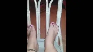 Purple toes