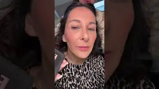 Da quando sono piccola trucco la mamma! Oggi lo facciamo per la prima volta insieme❤️…
