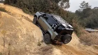 Land Rover Defender 110 Mountain Climbing Experience