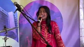কানাডা: ফেস্টিভ মুডে বুয়েট নাইট
