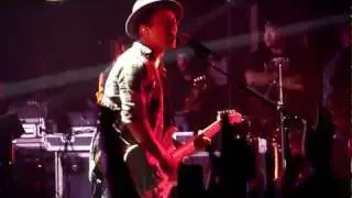 Bruno Mars - Granade (Live) 17.08.11 London Hammersmith Apollo