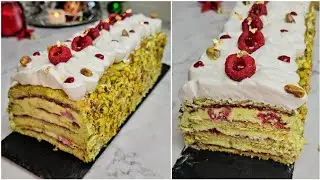Bûche pistache framboise