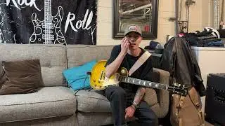 Jake Loosemore from That Pedal Show visiting from England playing a Grammatico GSG100 amp