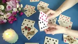 О чем думает  Крестовый Король?